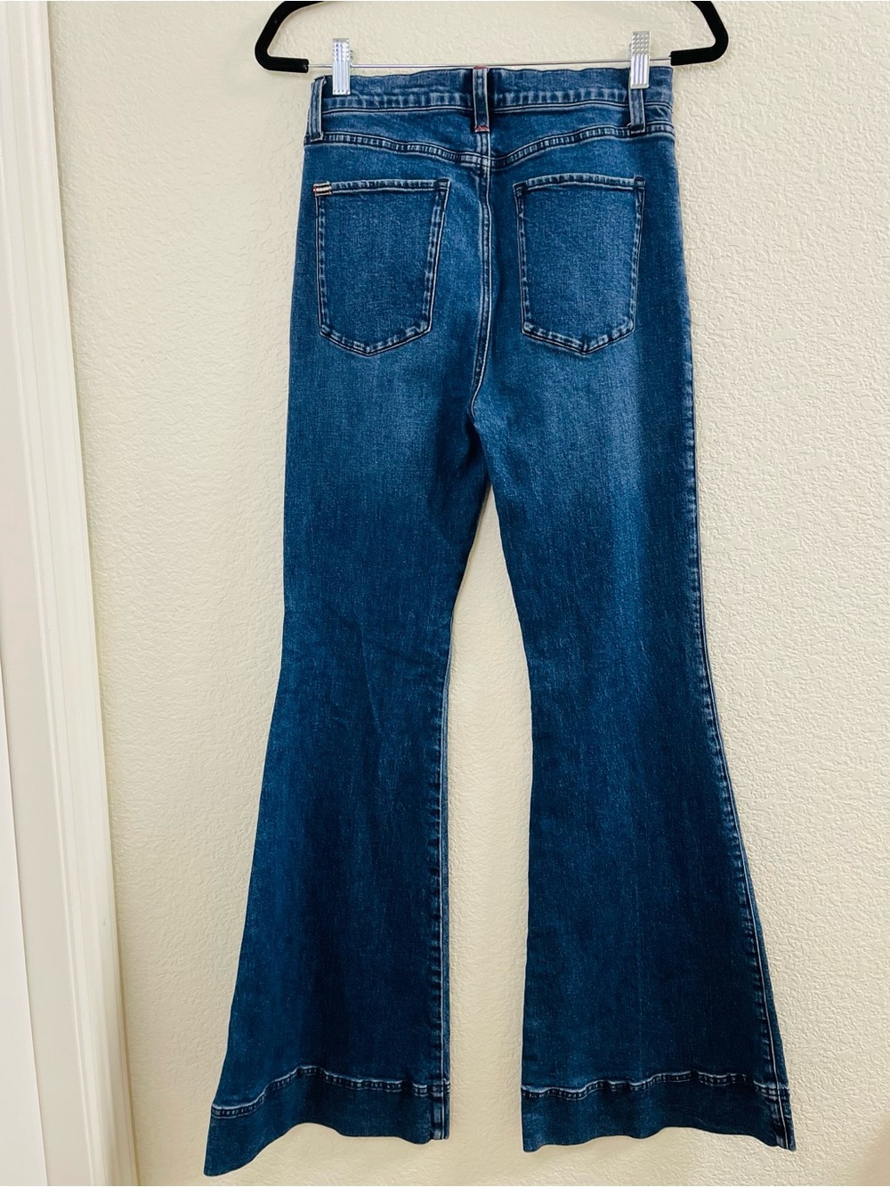Alice + Olivia High Rise Flare Bell Bottom Beautiful Jeans Love Train | Size 29 - Picture 3 of 8